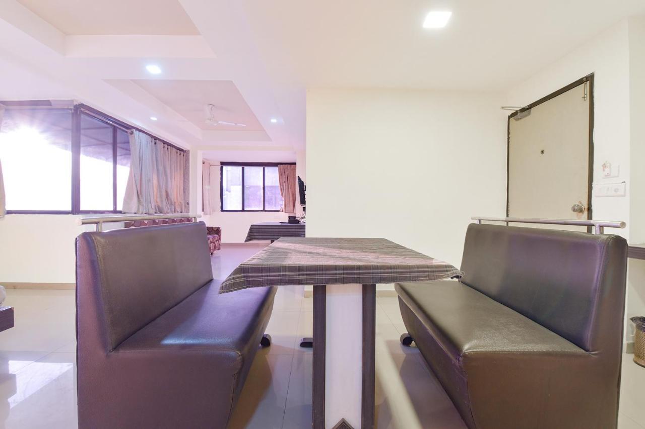 Fabhotel Skyland 阿穆达巴 外观 照片