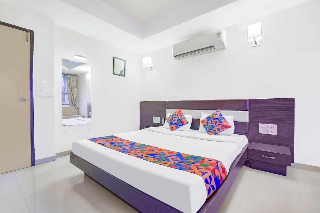 Fabhotel Skyland 阿穆达巴 外观 照片