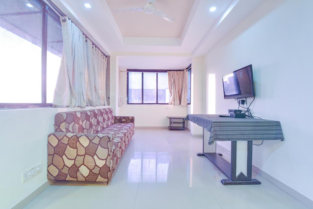 Fabhotel Skyland 阿穆达巴 外观 照片