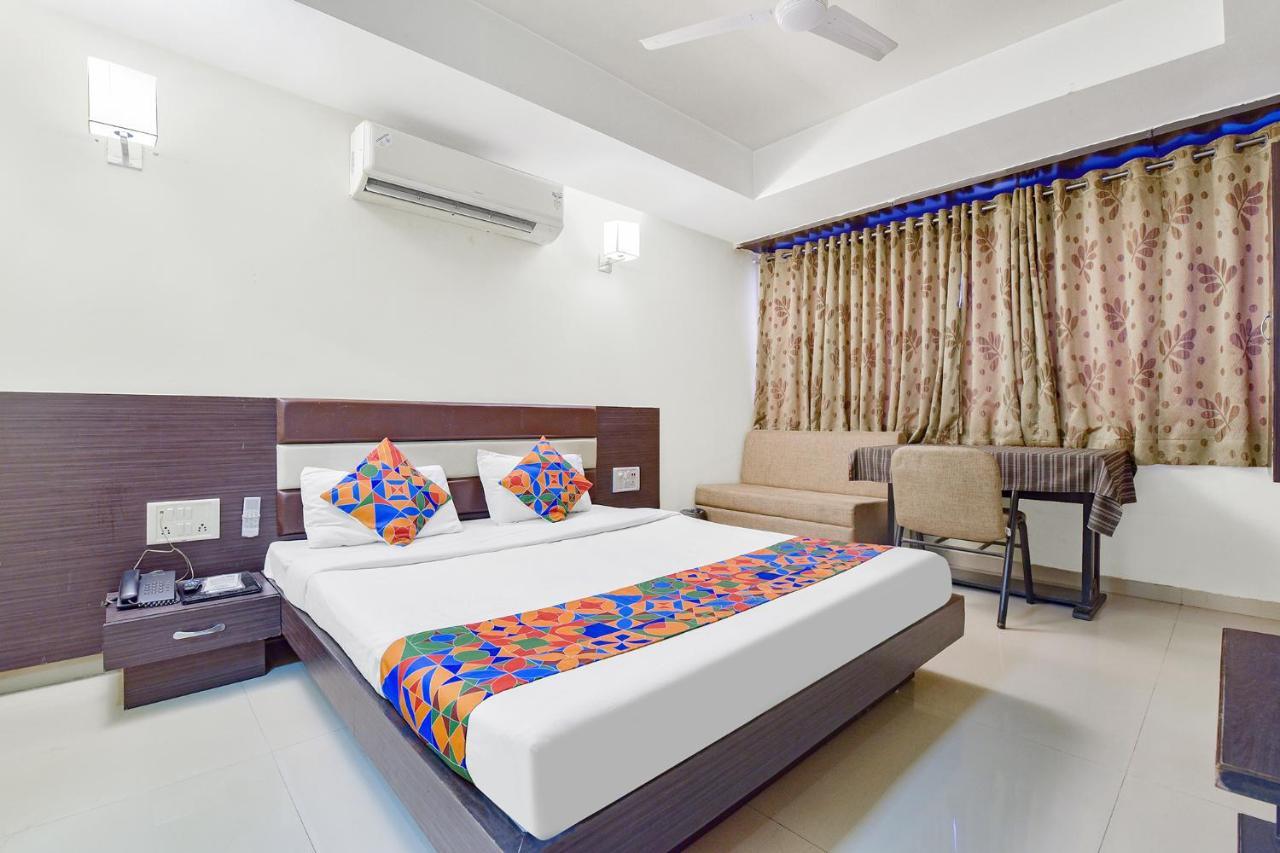 Fabhotel Skyland 阿穆达巴 外观 照片